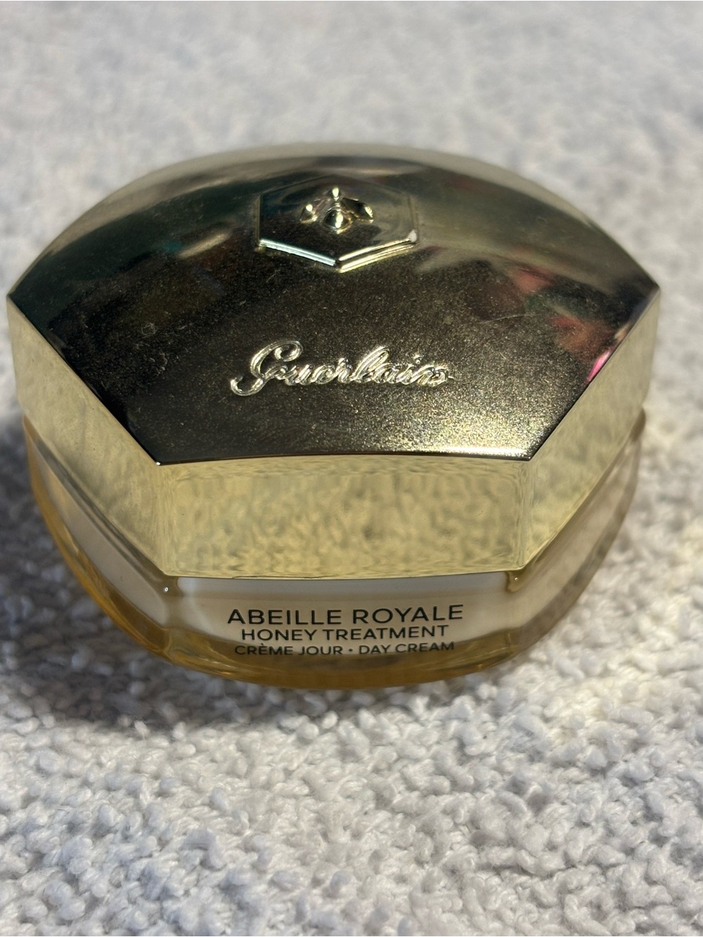 GUERLAIN Abeille Royale Day Cream – Gold and Cream
